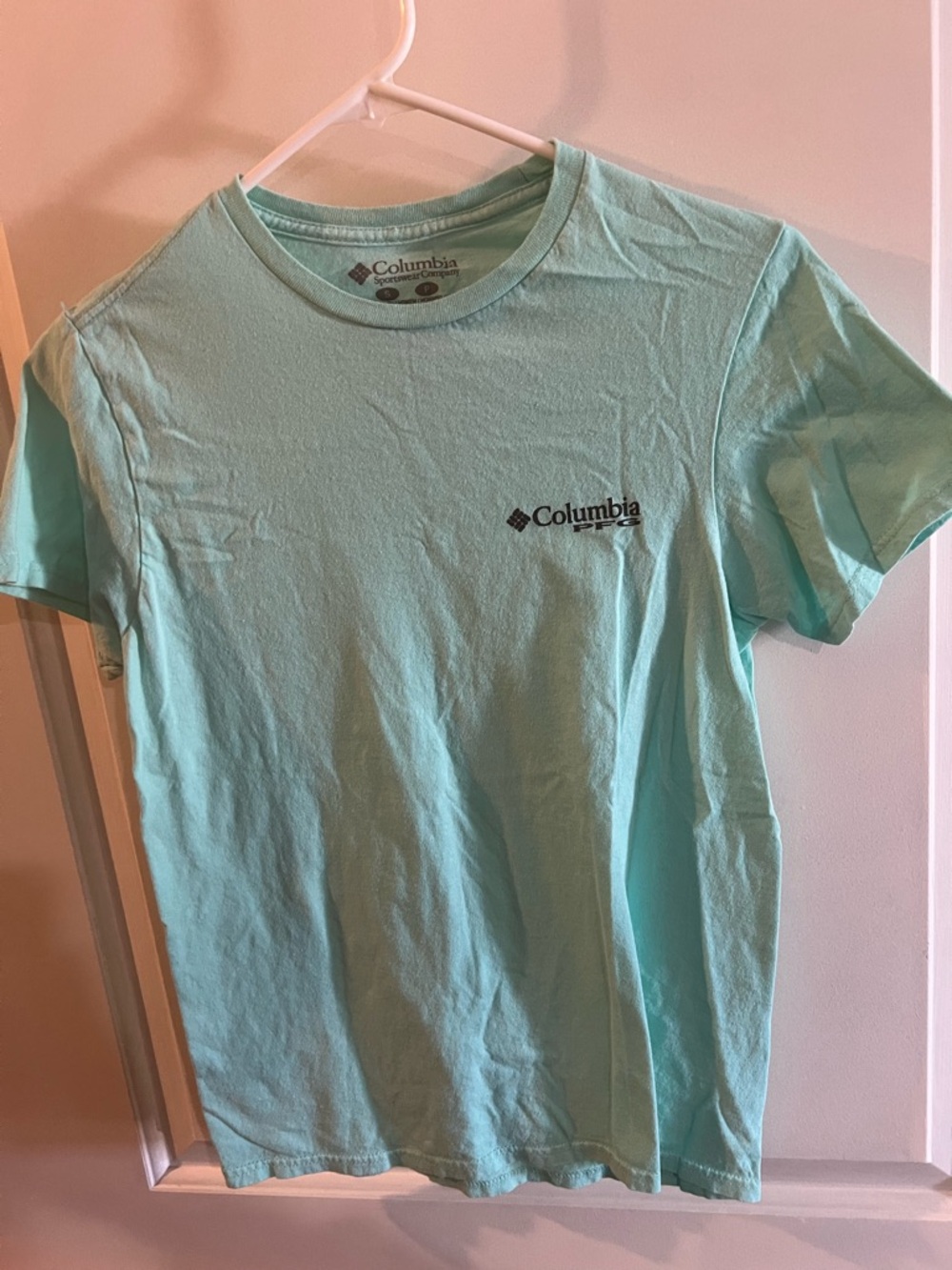 Columbia Short Sleeve Crew Tee in Aqua Blue